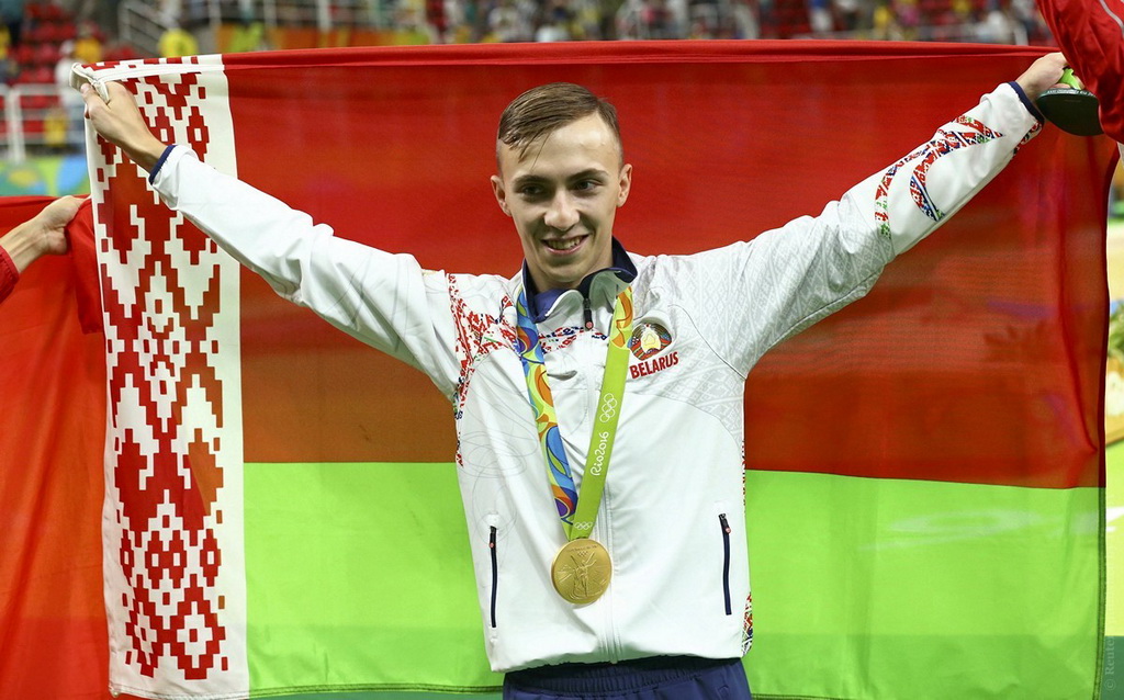 Олимпийский чемпион по прыжкам на батуте