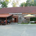 Усадьба Сулистровских: амбар (Комарово), июнь 2016