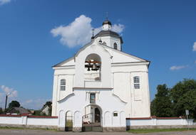 Церковь Спасо-Преображенская: брама-колокольня (Раков)