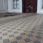 Усадьба Уместовских: дворец (Жемыславль), апрель 2012