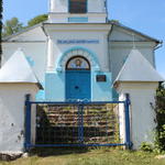 Церковь Казанской иконы Богоматери: брама и ограда (Бережно), май 2016