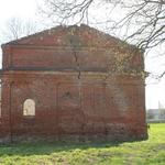 Усадьба Костровицких: конюшня (Большие Новоселки), апрель 2012