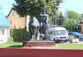 Памятник строителю Каменецкой крепости зодчему Олексе