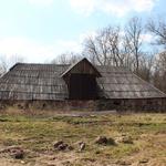 Усадьба Хоминских: ледовня (Ольшево), апрель 2012